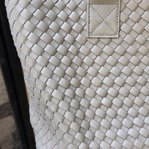 Expressions NYC Large Beige Woven Tote Bag - Picture 7 of 13